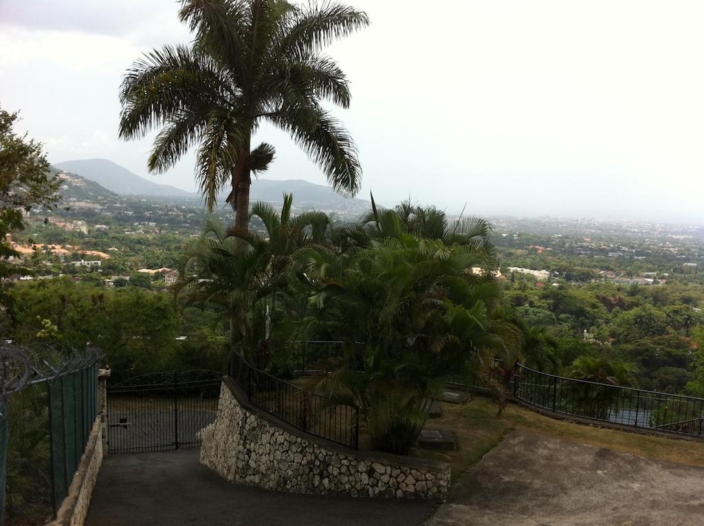 Hill Top Kingston Jamaica ภายนอก รูปภาพ