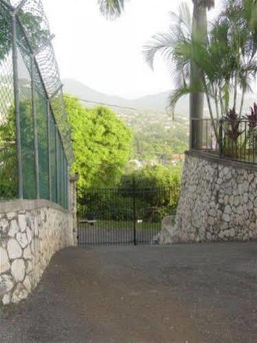 Hill Top Kingston Jamaica ภายนอก รูปภาพ